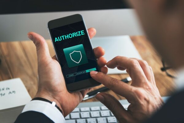 App de autenticación para proteger dispositivos móviles en entornos IoT